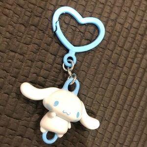 Cinnamoroll key charm